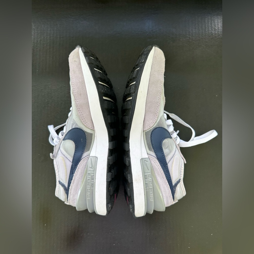 Nike Waffle One GS Size 6Y Violet Frost. - Picture 6 of 8